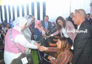 الدكتورة نهال بلبع والدكتورة إيمان كريم  يشهدان حفل ختام أنشطة قادرون باختلاف بدمنهور