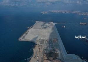 محطة تحيا مصر 2 بميناء الدخيلة.. 1200 متر من التطوير يرتقي بقدرات الموانئ المصرية عالميًا| صور