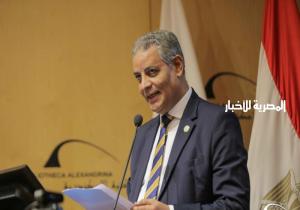 رئيس "القومية للاستشعار" يشارك في ندوة العلم المفتوح بمكتبة الإسكندرية| صور