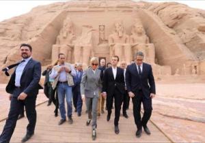 ننشر صوره جديدة من زيارة الرئيس الفرنسى إلى معبد أبوسمبل