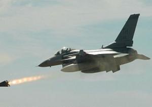 الطيران الإسرائيلى يشن غارات جوية على قطاع غزة