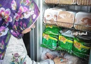 إعدام أغذية في حملة على المحال بحي غرب المنصورة