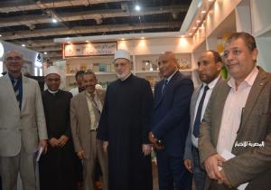 وكيل الأزهر الشريف يزور جناح المجلس الأعلى للشئون الإسلامية