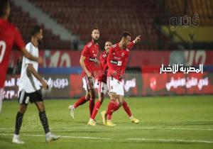 الأهلي يفوز على طلائع الجيش 2- 1 ويتصدر جدول الدوري