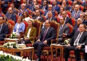 الرئيس السيسي ورئيسة المفوضية الأوروبية يشهدان جلسة "الإصلاح الاقتصادي لخلق بيئة جاذبة للاستثمار بمصر"