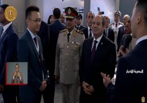 الرئيس السيسي يتفقد أجنحة عدد من الدول المشاركة في معرض "مصر الدولي للطيران والفضاء 2024"