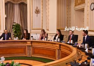 مسئولو مجلس الوزراء يلتقون وفد مساعدي أعضاء الكونجرس الأمريكي