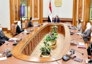 الرئيس السيسي يوجه بالتعامل مع القضايا المجتمعية المتعلقة بتنمية الأسرة المصرية