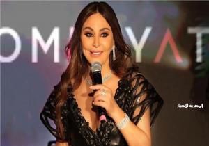 إليسا تحرج أحد الحاضرين حفلها أمام الجميع | فيديو