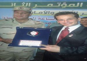 الجيش المصري ومنظمة مصر أولا يكرمون سفير السلام بالعالم ابراهيم الصافي أثناء زيارته البحيرة