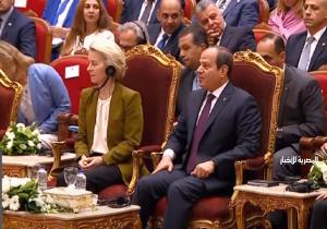 الرئيس السيسي يشاهد فيلمًا تسجيليًا حول الفرص الاستثمارية للدولة المصرية وقدراتها التنافسية