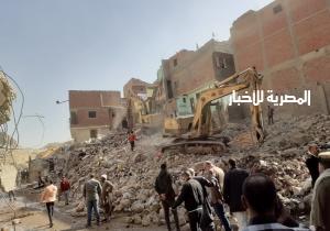 استمرار إزالات مناطق الخطورة الجيولوجية بمنشأة ناصر والانتهاء من تسكين 370 أسرة