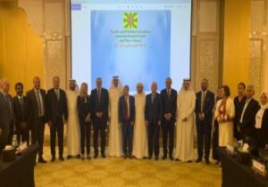 "العمل العربية" تقدم درع المنظمة للرئيس السيسى تقديرا لدعمه لقضايا التنمية