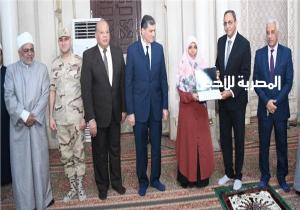 أهالي قنا يحتفلون بالمولد النبوي بمسجد سيدى عبد الرحيم القنائي