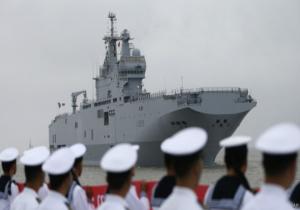 روسيا تطالب فرنسا بدفع مليار يورو لعدم التزامها بعقد توريد سفينتين