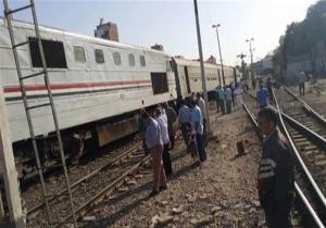 عودة حركة القطارات لطبيعتها بقليوب بعد تعطلها إثر خروج عربة قطار عن القضبان