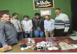 القبض على عاطل عزبه عقل اثناء الاتجار فى الهيروين بمدينه المنصورة