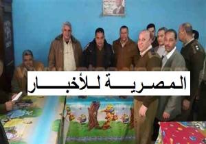 شاهد....مأمور مركز ميت غمر يشهد تكريم موظف لبلوغه المعاش