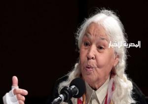 بلاغ يتهم الروائية المصرية نوال السعداوي بالدعوة للكفر والإلحاد