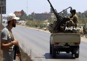 ليبيا.. المعارك في طرابلس تتسبب بنزوح آلاف المدنيين