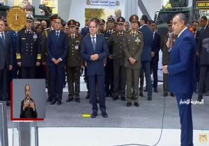 الرئيس السيسي يشهد تدشين أول راجمة صواريخ مصرية "رعد 200" خلال جولته التفقدية بمعرض "إيديكس"