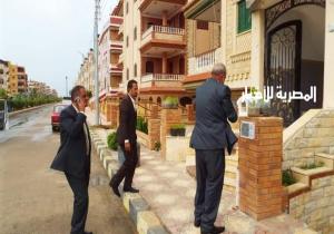 بدء تطبيق الـ"باركود" للعقارات في مصيف بلطيم بكفر الشيخ (صور)