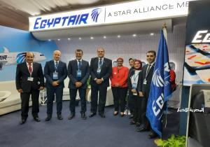 رئيس القابضة لمصر للطيران ورئيس شركة الخطوط الجوية يتفقدان جناحي الشركة بالمنطقة الخضراء بـ COP27