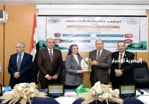 افتتاح الملتقى الطلابي الأول للبحث العلمي والابتكار بكلية العلوم بجامعة المنصورة