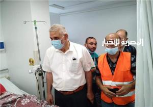 وفد فلسطيني يزور المصابين بمستشفى العريش العام