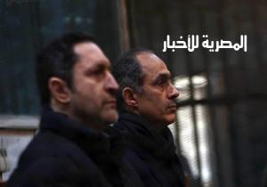 الحكم ببراءة نجلي مبارك في قضية "التلاعب بالبورصة"