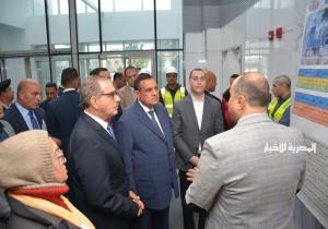 هشام آمنه وزير التنمية المحلية ومحافظ كفرالشيخ يتفقدان مركز الأورام