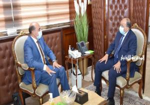 وزير التنمية المحلية يتابع مع محافظ أسوان معدلات تنفيذ مشروعات تطوير الريف المصري ضمن مبادرة "حياة كريمة "