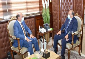 وزير التنمية المحلية يتابع مع محافظ أسوان معدلات تنفيذ مشروعات تطوير الريف المصري ضمن مبادرة "حياة كريمة "