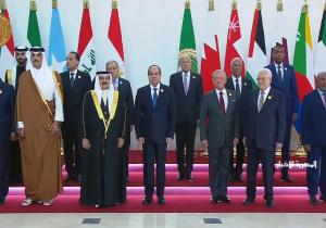 البيان الختامي للقمة العربية يدين سياسات التجويع والأرض المحروقة لإجبار الشعب الفلسطيني على الرحيل من أرضه