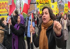 إيران وفرنسا: حروب مفتوحة بعد "شهر عسل" الخميني