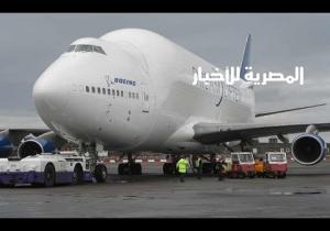 طوارئ بالمطار لاستقبال أكبر طائرة ركاب في العالم