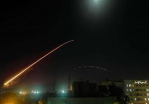 هجوم إسرائيلي بعدد من الصواريخ يستهدف حي كفر سوسة السكني في العاصمة دمشق