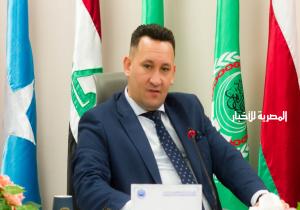 خببر اقتصادي يتوقع تحسن قيمة الجنيه خلال الفترة القادمة مع استمرار الإنتاج وتعظيم الصناعة الوطنية