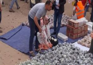 صوره.. "ويطعمون الطعام".. حملة شبابية تطوعية لإطعام وكساء الفقراء بالشرقية