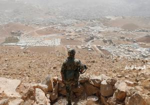 غارات لبنانية على مواقع لداعش قرب القاع
