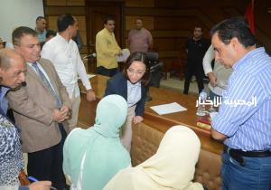 ٢٠ مواطن ومواطنة فى اللقاءالاسبوعى لتلبية احتياجات المواطنين بالبحيرة