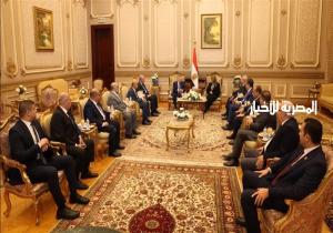 رئيس هيئة قناة السويس يزف بشرى بشأن مشروع تطوير القطاع الجنوبى