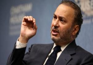 "قرقاش": لقاء وزيرى خارجية الإمارات وعمان يؤكد القدرة على تجاوز أزمة قطر