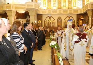 محافظ القاهرة يشهد الاحتفال بعيد القيامة في الكاتدرائية المرقسية