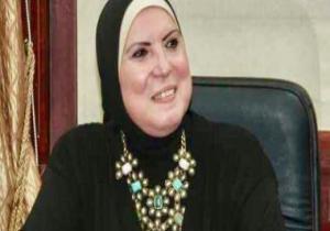 كيف نفهم قرارات الحكومة بوقف تصدير المنتجات رغم أنها توفر دولار؟