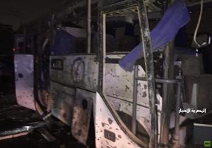 مقتل سائحين وإصابة 12 آخرين في انفجار عبوة ناسفة استهدفت حافلة سياحية فى الجيزة.
