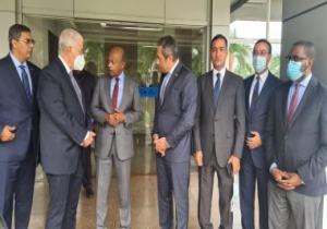 وزارة الإسكان تدعو وزير البنية التحتية الكونغولى لزيارة مصر