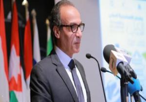 اليوم "دور الأستاذ الجامعى فى العمل العام" ندوه بآداب الإسكندرية