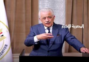 وزير التعليم : يحق لطلاب «الثانوية» دخول الامتحان بكتب قديمة مع التابلت