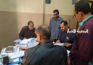 إحالة 27 من العاملين ومديري الإدارات ورؤساء الأقسام بمركز بني عبيد للتحقيق